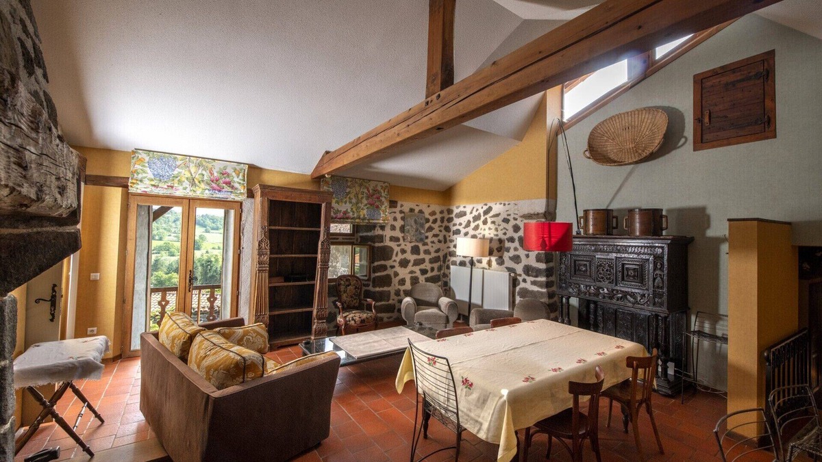 Polignac Apartment | my home in cheyrac