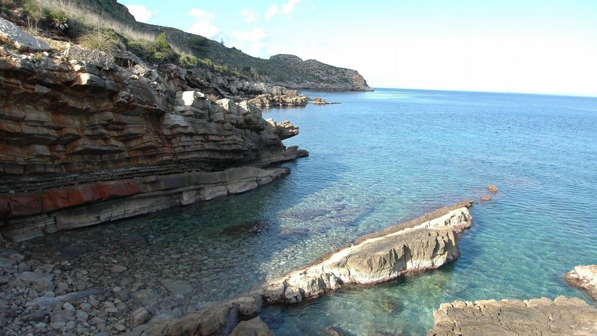Mockarta Apartment | My Rental Homes - Villa Paladino with garden, large sun terrace and pool.