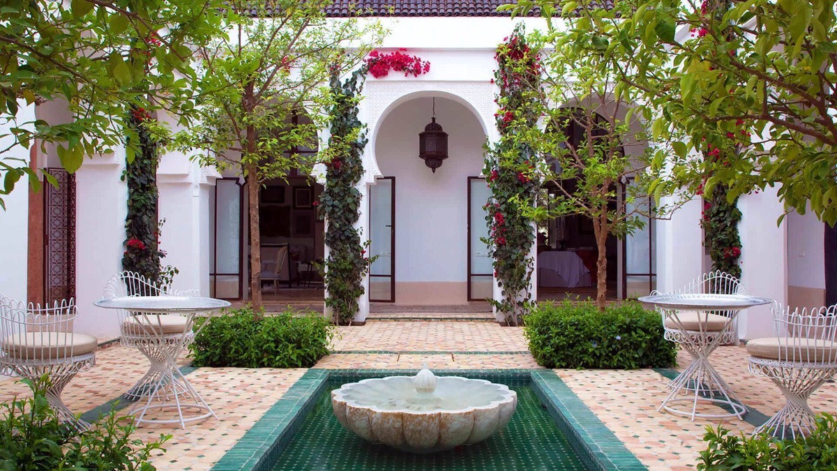 Sidi Abdallah Ghiat Villa | My Rental Homes - Villa Nina with pool, garden and tennis court