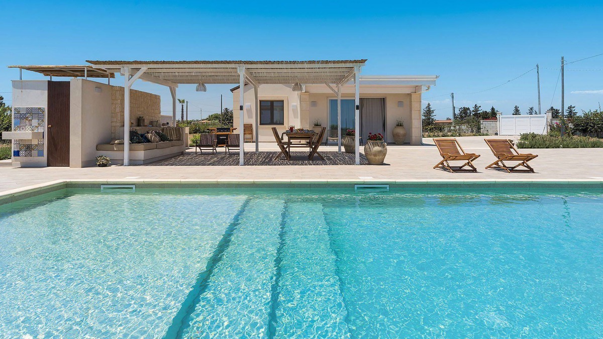 Pachino Villa | My Rental Homes - Villa Camporeale with private pool and sea view
