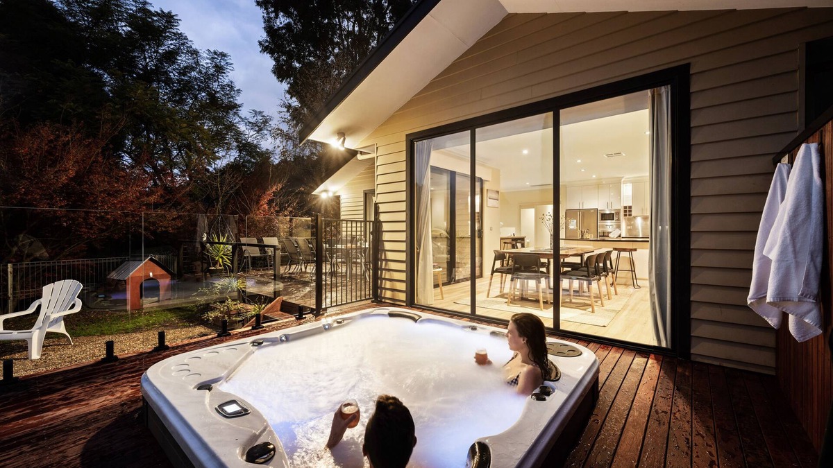 Tawonga South House | Myee House at Myee Retreat