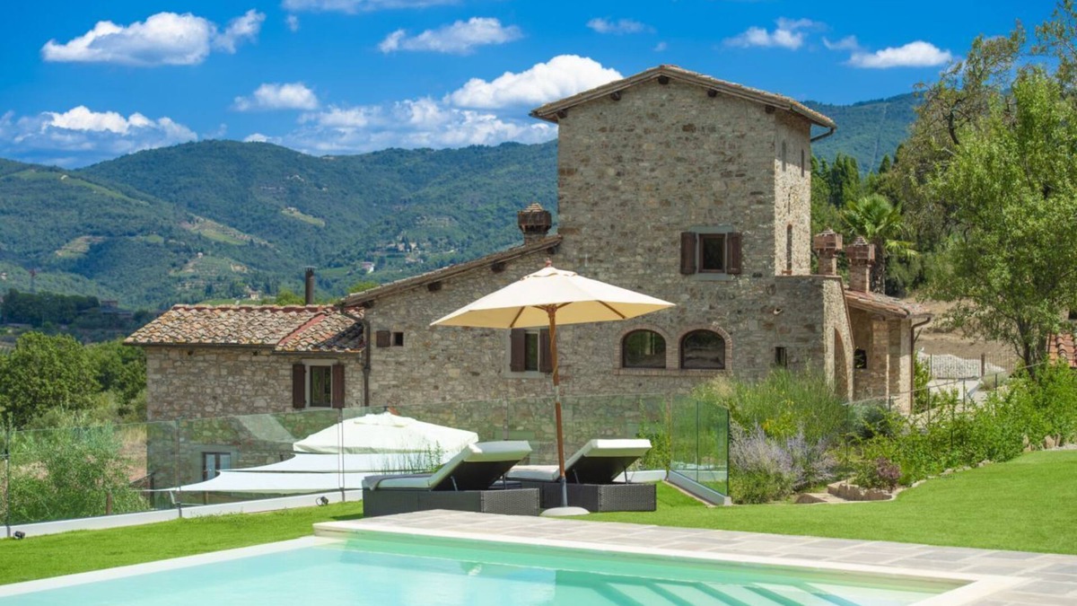 Panzano in Chianti Villa | MyExclusiveItaly - Villa Chianti with panoramic pool on the vineyard
