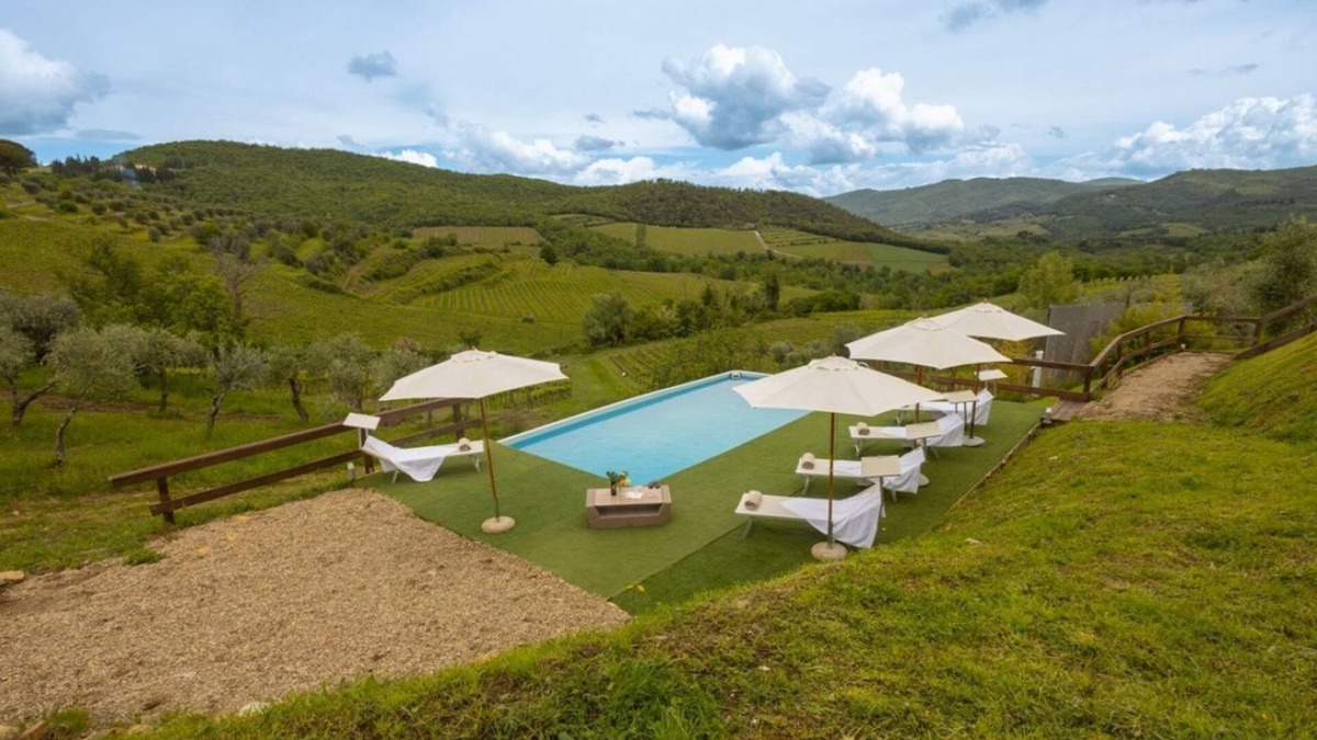 Panzano in Chianti Villa | MyExclusiveItaly - Villa Chianti with pool near the vineyard