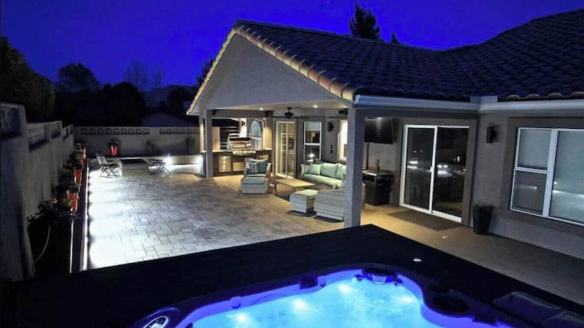 West Sedona House | Myrinn – Stargaze w/Red Rock Views & Hot Tub