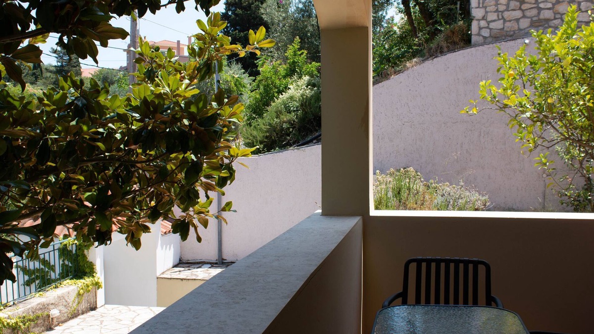 Dhrakata Apartment | Myrtos Cottages Terpsihore