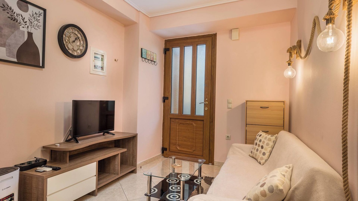 Lesvos Apartment | Mytilene Central Home 2