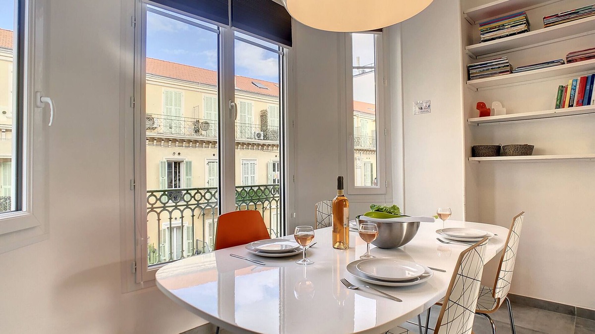 Nice City Centre Apartment | N&J - BOW WINDOW BUFFA - Central - Close sea