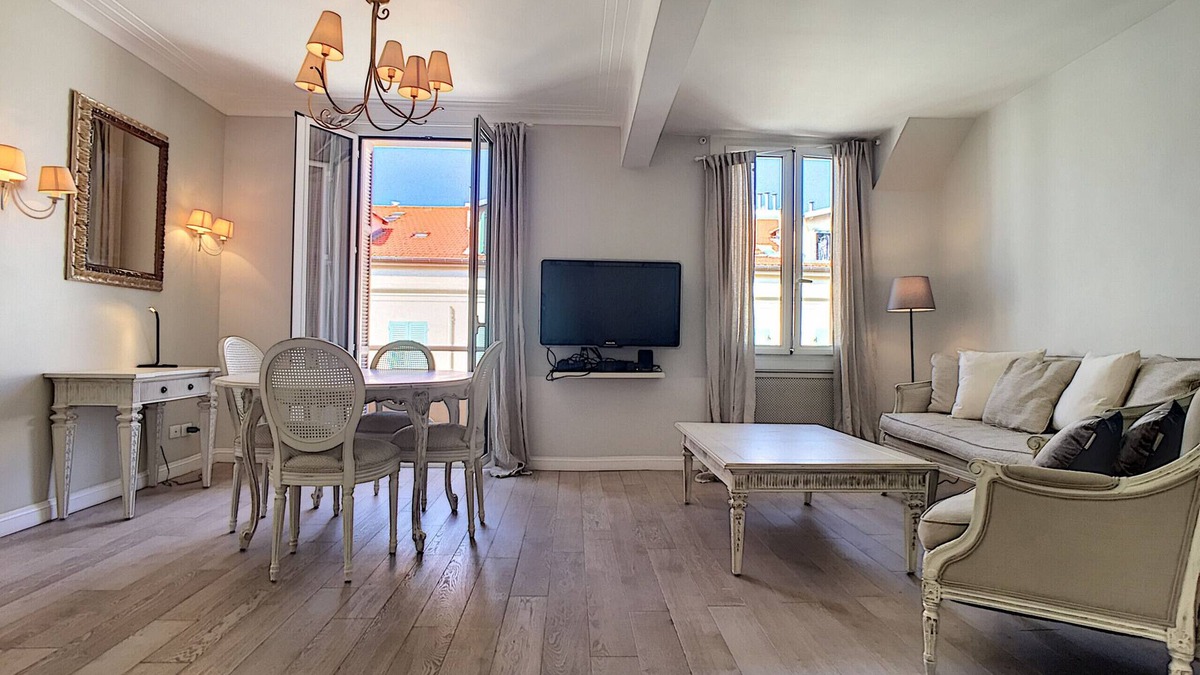 Jean-Medecin Apartment | N&J - PALAIS MASSENA - Hyper center - Close sea