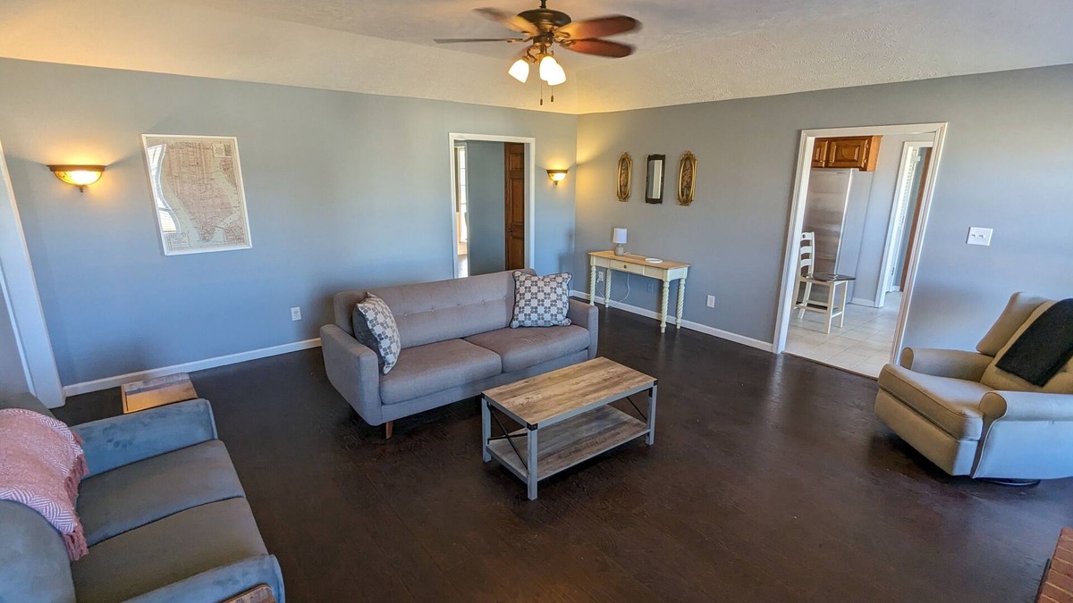 Jackson House | N. Jackson 3BR Oasis - Walk to Stores & Foodn