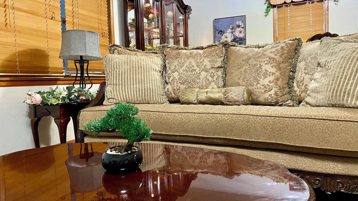 Poteau Other | n3 Bdrm Farm House in Poteau OK. Charming & Quiet