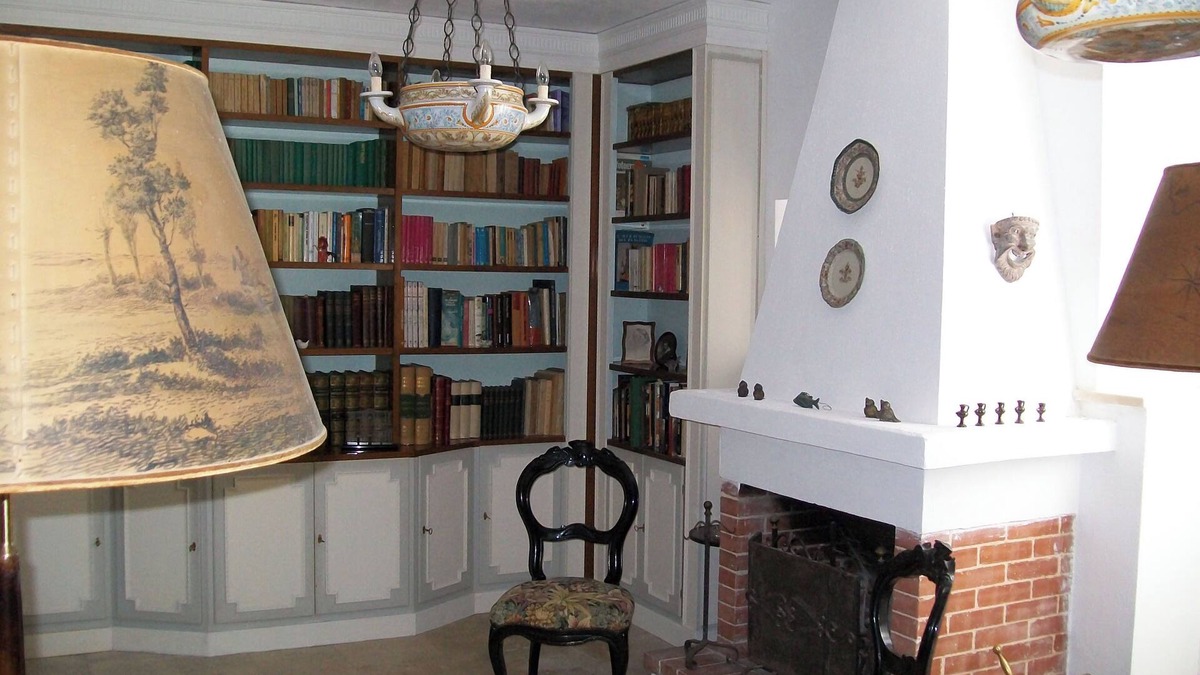 Mottola House | n62/5.000n19th century Masseria with park and swimming pool in Puglia