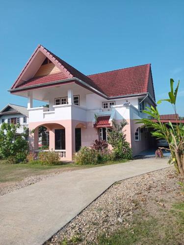 Ban Du House | Nadee House