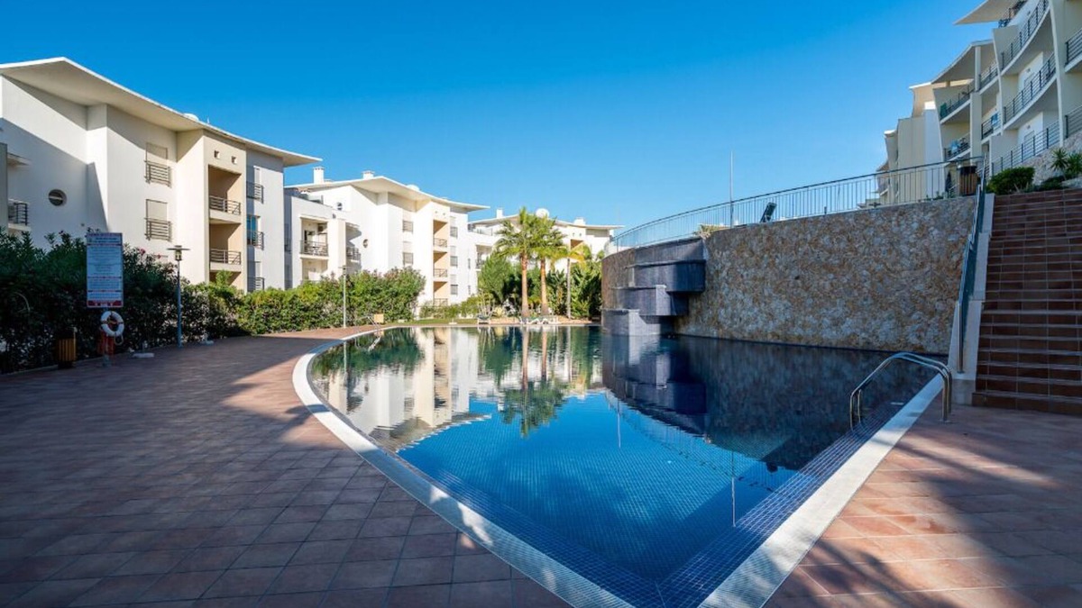 Peneco Beach Apartment | Naden Purple Apartment, Albufeira, Algarve