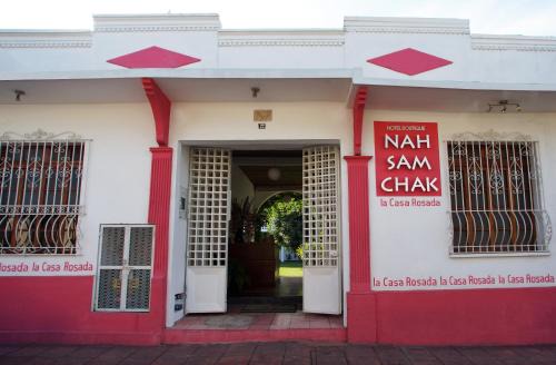Tapachula Hotel | NAH SAM CHAK La Casa Rosada