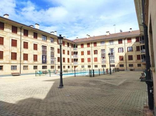 Ezcaray Apartment | Nahia Ezcaray - Apartamento Familiar para 6 personas con piscina y parking en Ezcaray