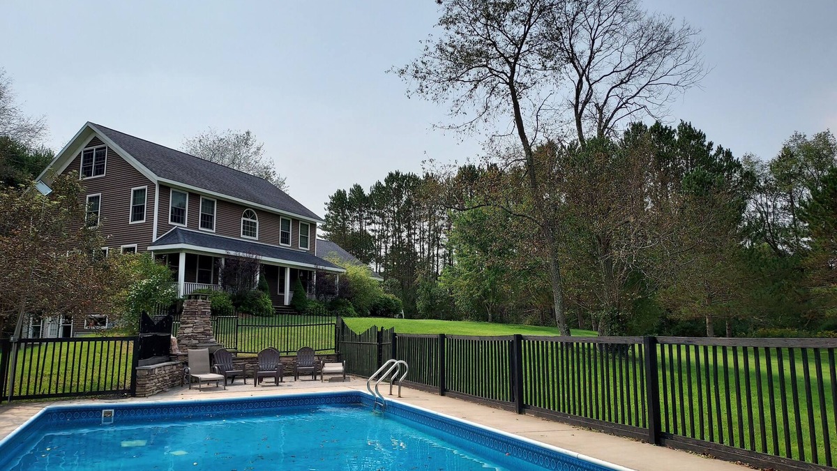 Cooperstown House | Name: Hill Crest Private Setting. Heated Pool. 4 Minutes to Dreams Park