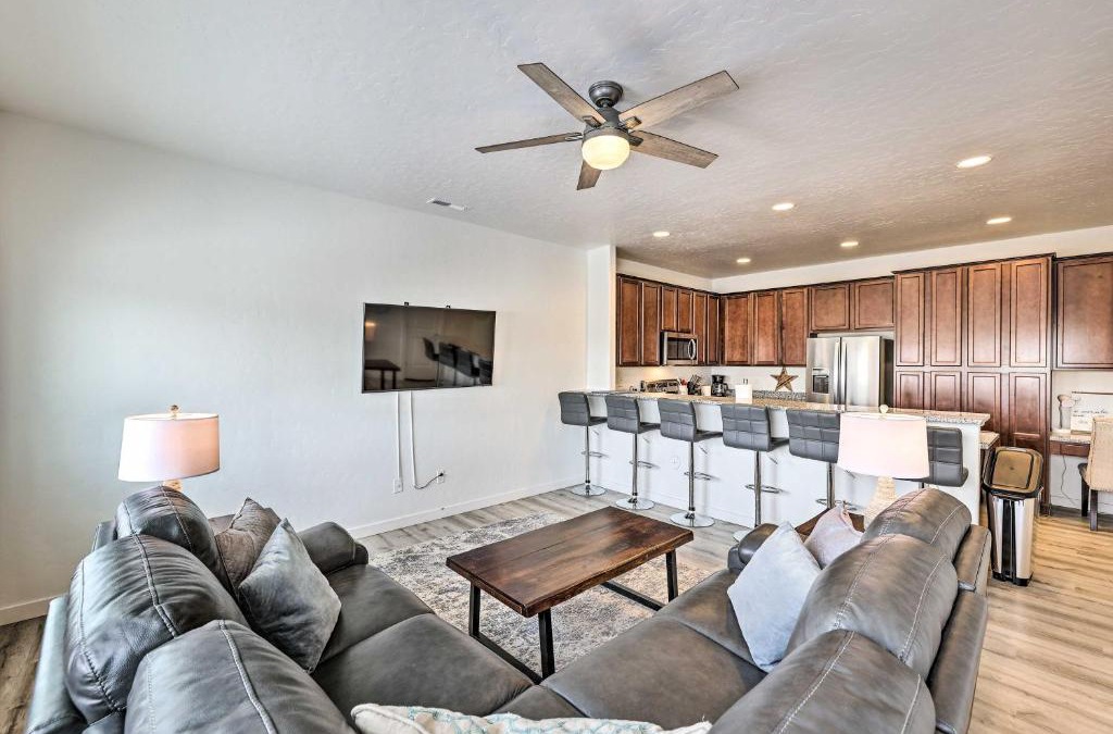 Nampa House | Nampa Townhome about 18 Mi to Downtown Boise!