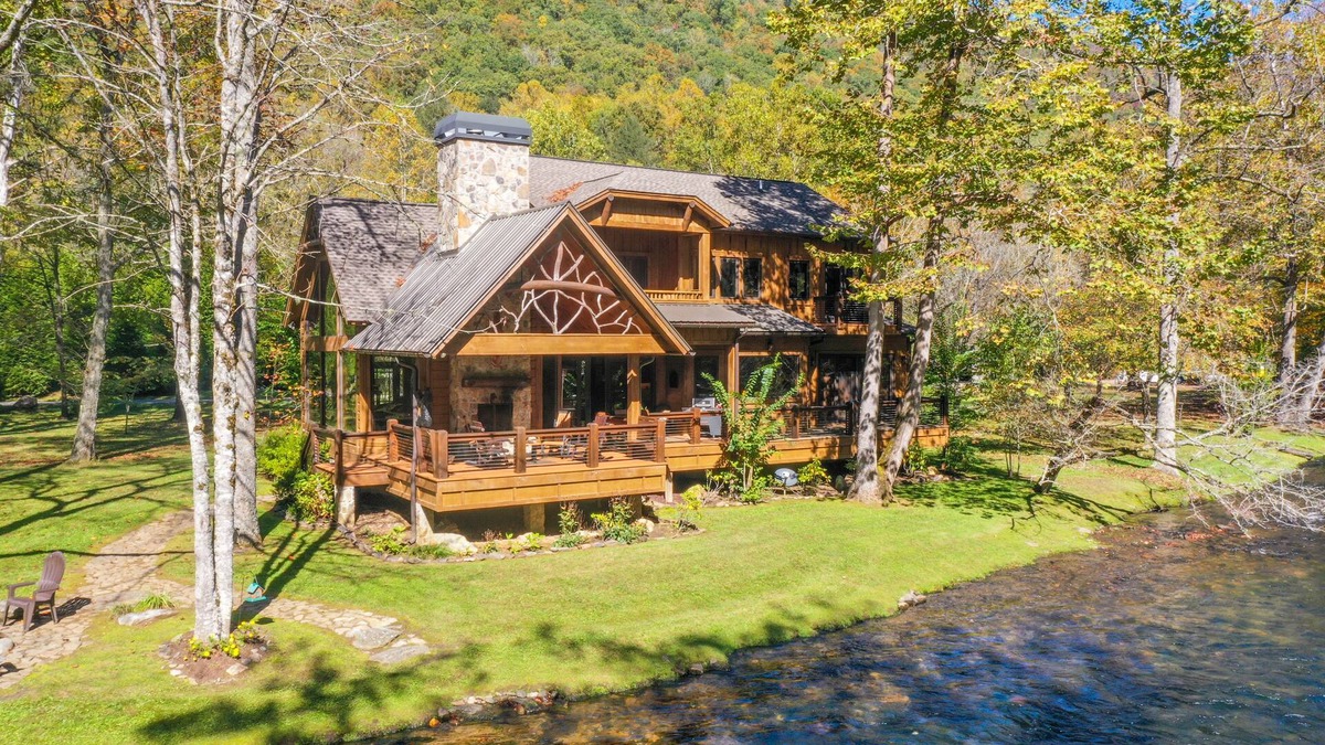 Nantahala House | Nantahala River Bear Cabin