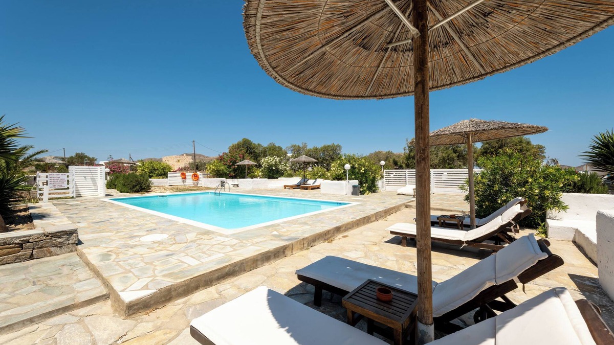 Naousa Hotel | Naoussa Hotel Paros by Booking Kottas