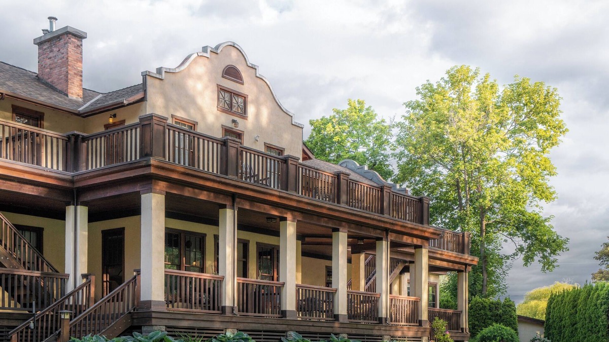 Okanagan-Similkameen Hotel | Naramata Inn