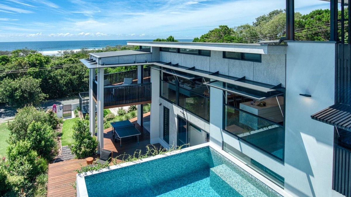 Peregian Beach House | Narawi - 2min to beach, ocean views
