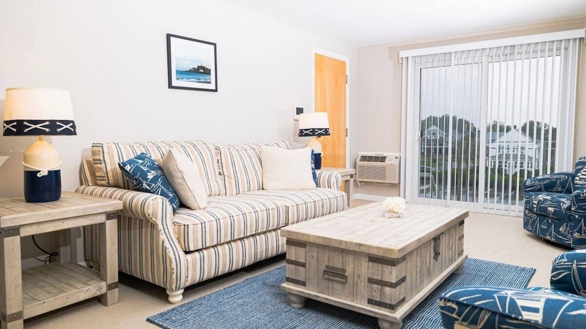 Kenyon Apartment | Narragansett Pier - Ocean View