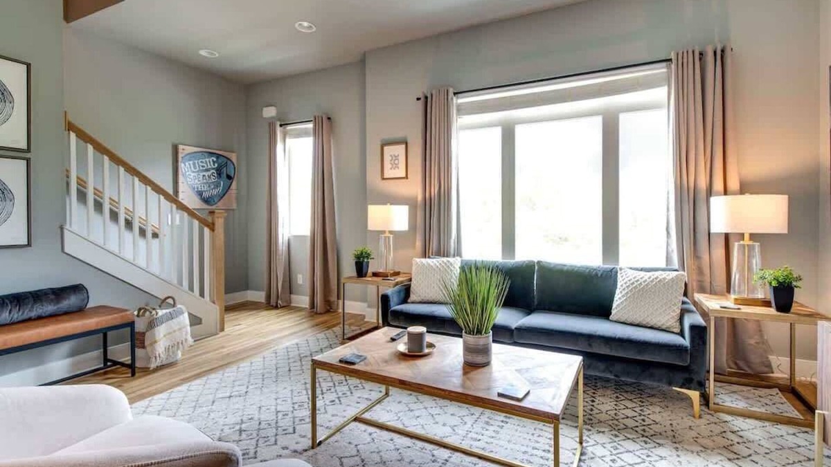 Haynes Area House | Nashville Getaway 2 Homes + Rooftop Oasis