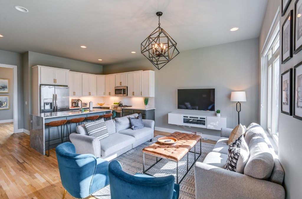Haynes Area House | Nashville Townhome with Rooftop Balcony and Game Room!