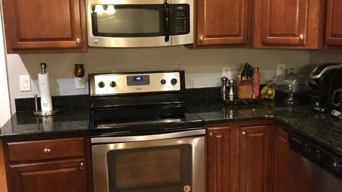 Brentwood House | NashvilleBrentwood Tn large family home 90 day minimum stay required to rent.