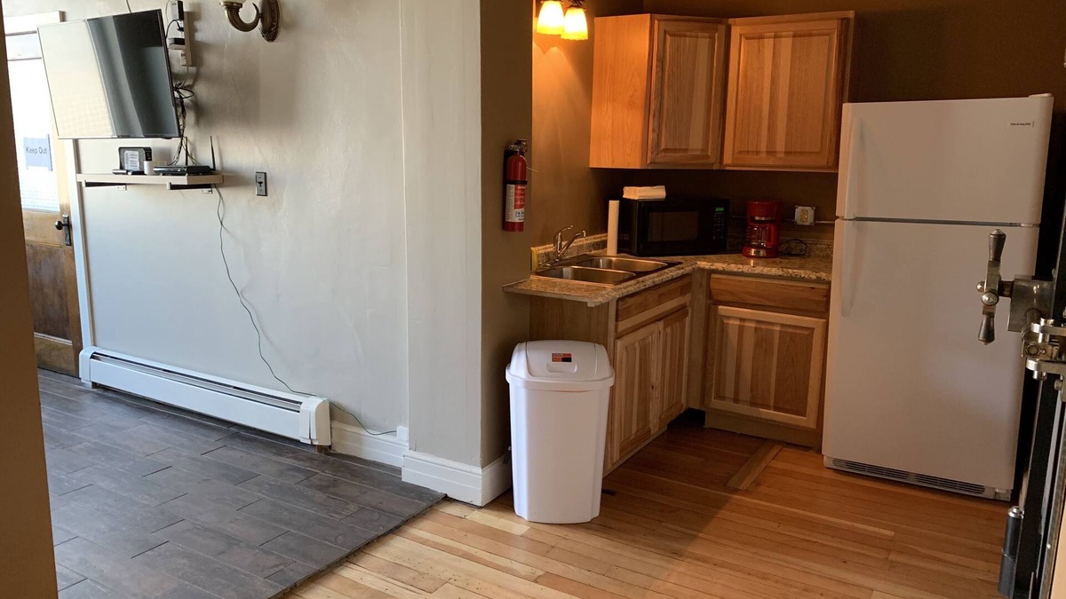 Nashwauk Hostel | Nashwauk Lodging - Hostel