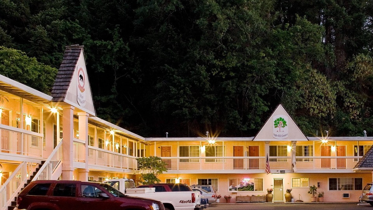 Placerville Hotel | National 9 Inn Placerville