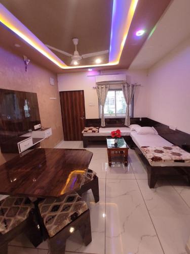 Rajpipla House | Natkhat Homestay