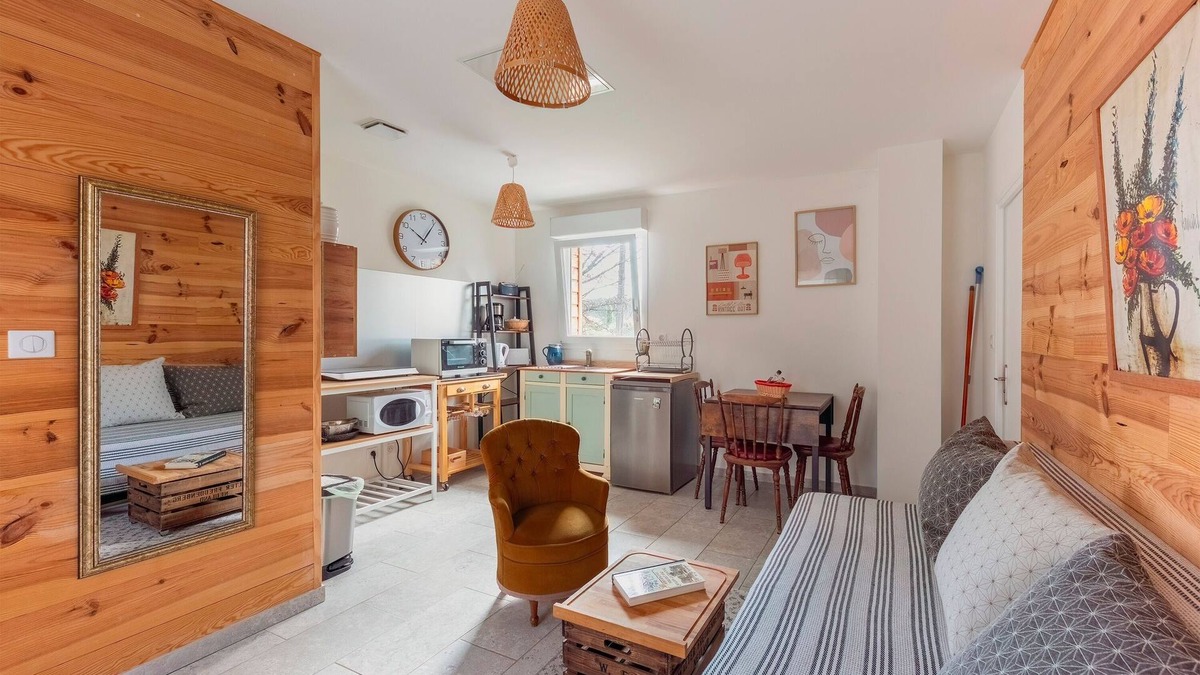 Massebœuf Apartment | Natura Provence - One Bedroom Apartment, Sleeps 3
