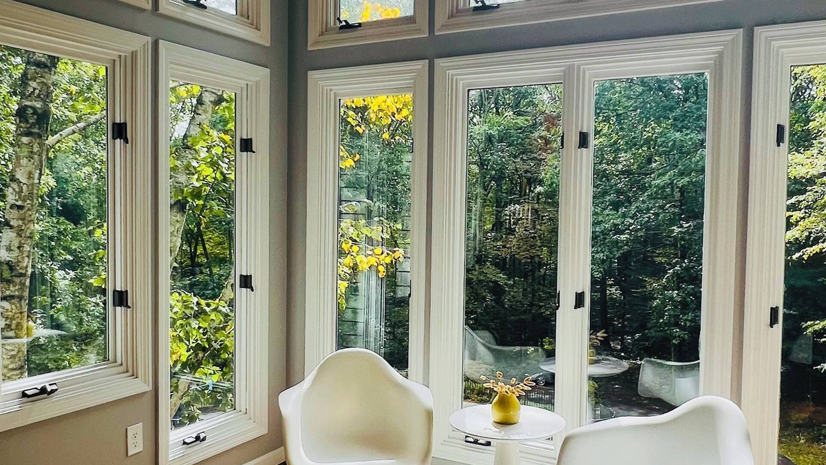 West Simsbury Villa | Nature's Oasis - 15 Mins to Ski Resort