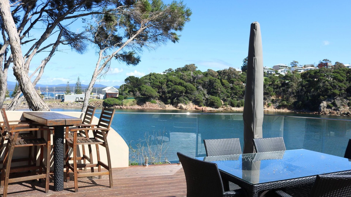 Eden Apartment | Nautical Retreat - A Couples hideaway - 5+ nights