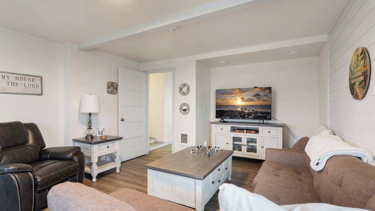 Netarts House | Navigate Stays: Waterfront w/Bay Views & More