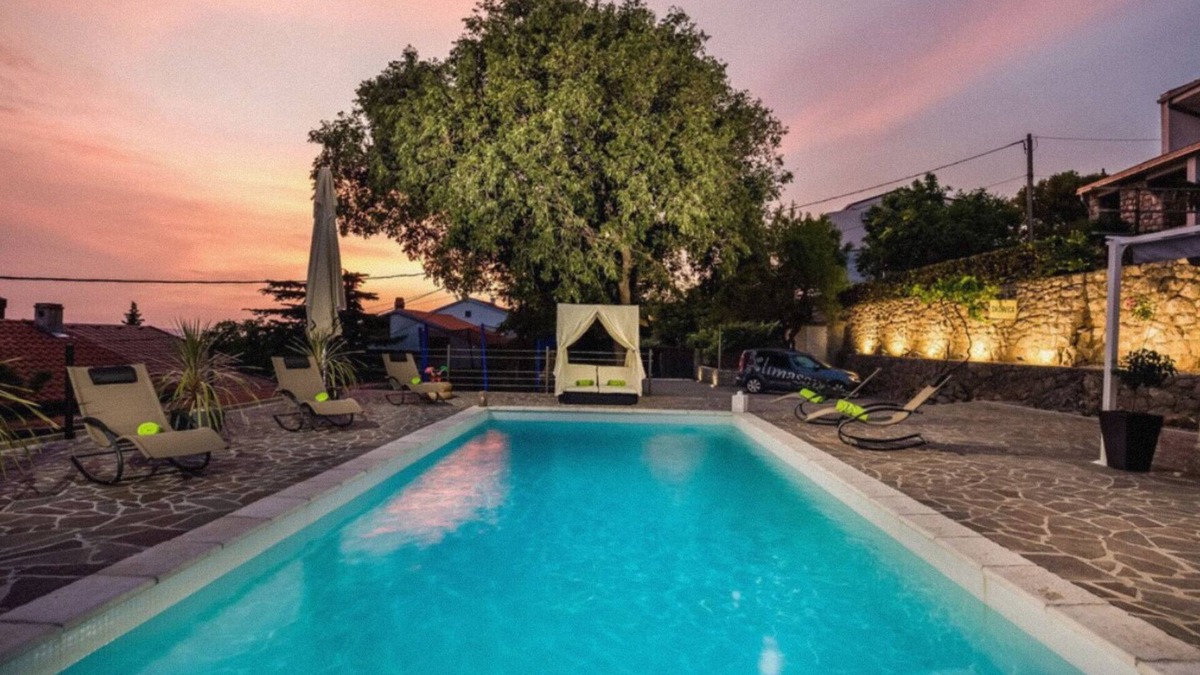 Novi Vinodolski Villa | New villa for 6 persons with private pool and sea view