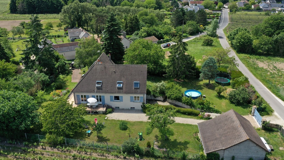 Montlouis-sur-Loire House | Near Amboise, quiet and luminous gîte-apartment "Chez Lucie en Touraine" 120 sqm