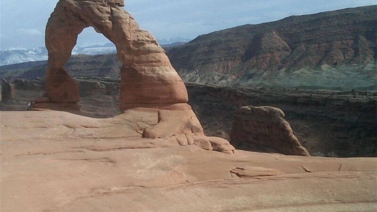Moab House | Near Arches & Canyonlands-in Town-Indoor Pool-Cottonwood Home
