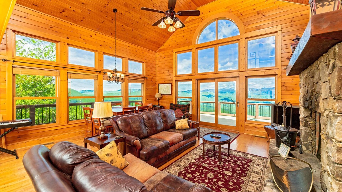 Old Fort House | Near Asheville, near the stars, nearly perfect! Almost Heaven. 3000 ft.