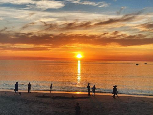 Glenelg Apartment | near beach unit 30