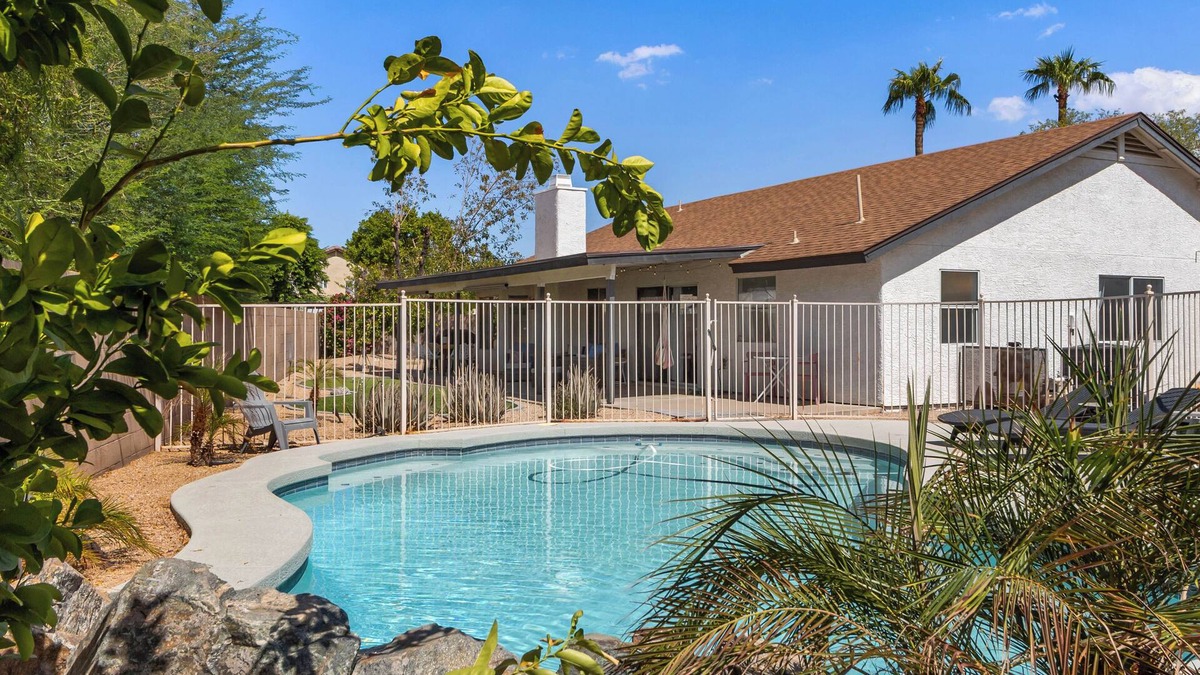 Glendale House | Near Cardinal Stadium & Entertainment District!
