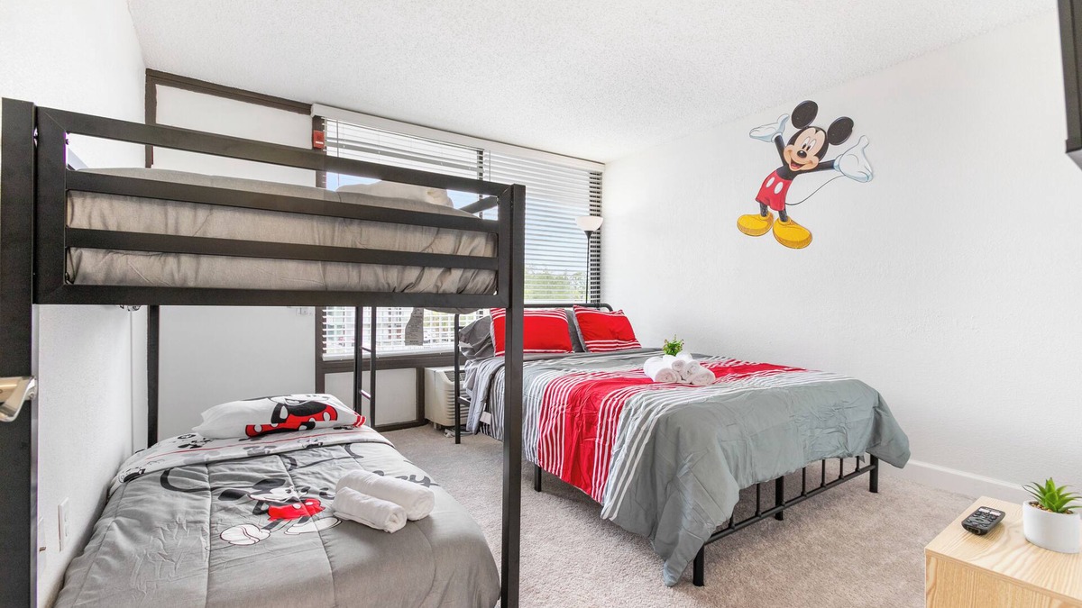 Vista del Lago Apartment | Near Disney, Free Parking, Gym