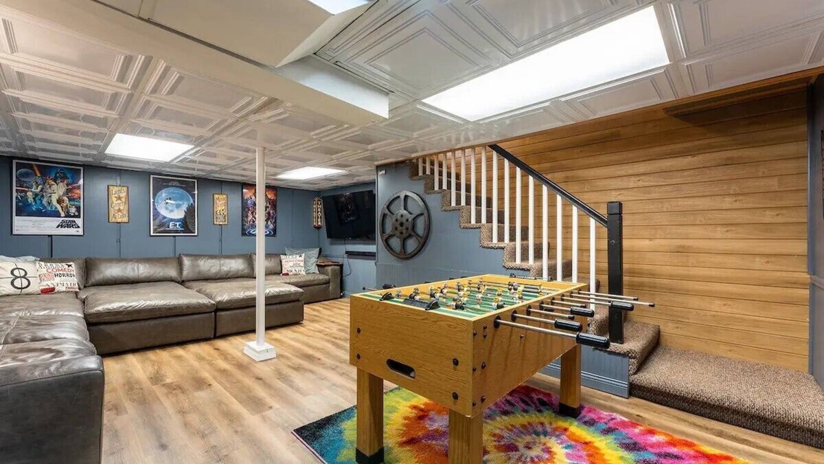 Chippewa Falls House | Near Downtown! GAME ROOM! Sleeps 12! Stylish!