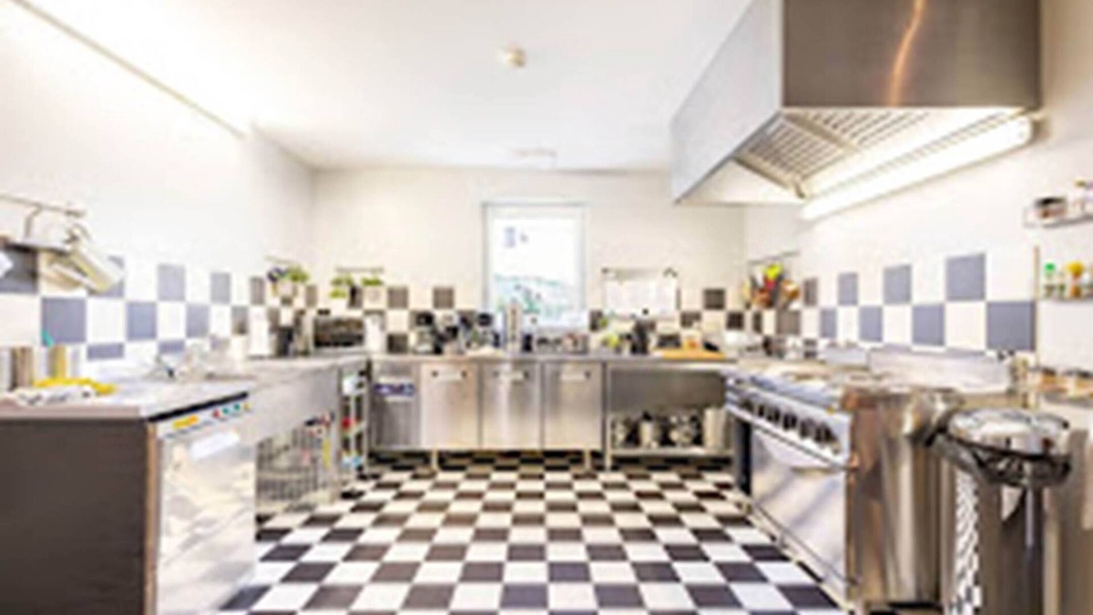 Xhignesse Other | Near Durbuy: Family or friendly gîte with 5 bedrooms and 5 private bathrooms