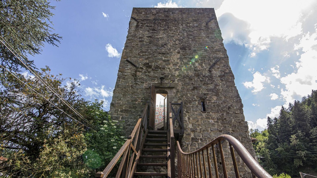 Pratovecchio Other | Near FLORENCE dreams MEDIEVAL TOWER LUNGARNO, JACUZZI ROOF for couple in love