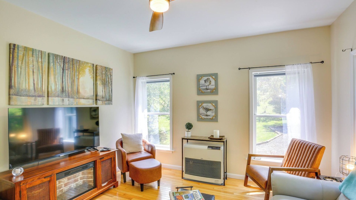 Frank House | Near Hiking: Blue Ridge Mtn Home on Private Acre