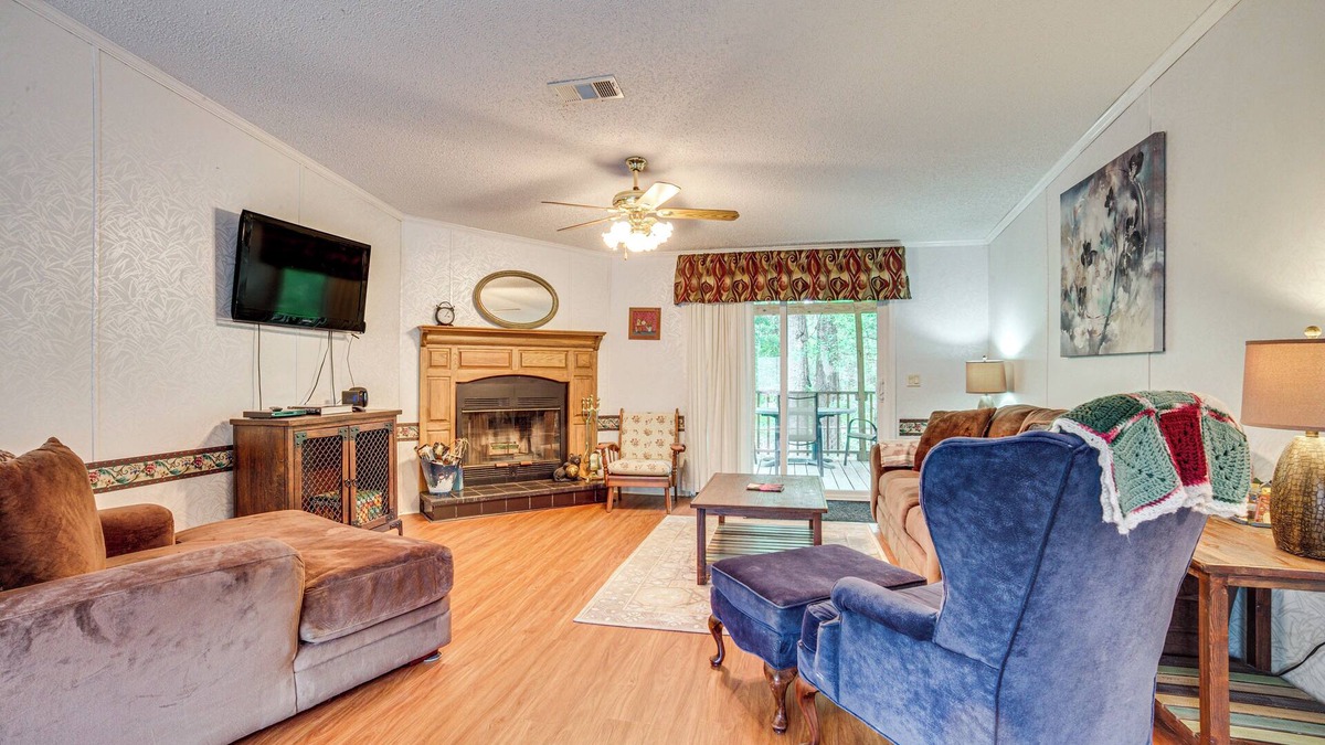 Saint Helena Island House | Near Historical Sites: Quiet St Helena Island Home