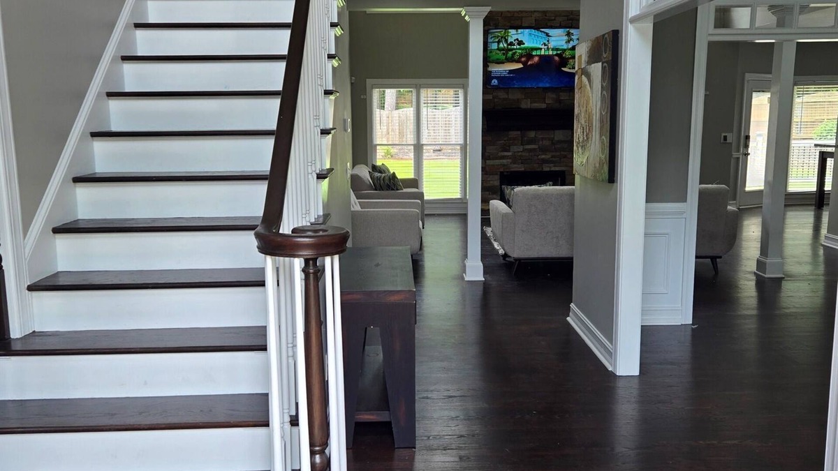 Acworth House | Near LakePoint! Spacious 3-Story Retreat