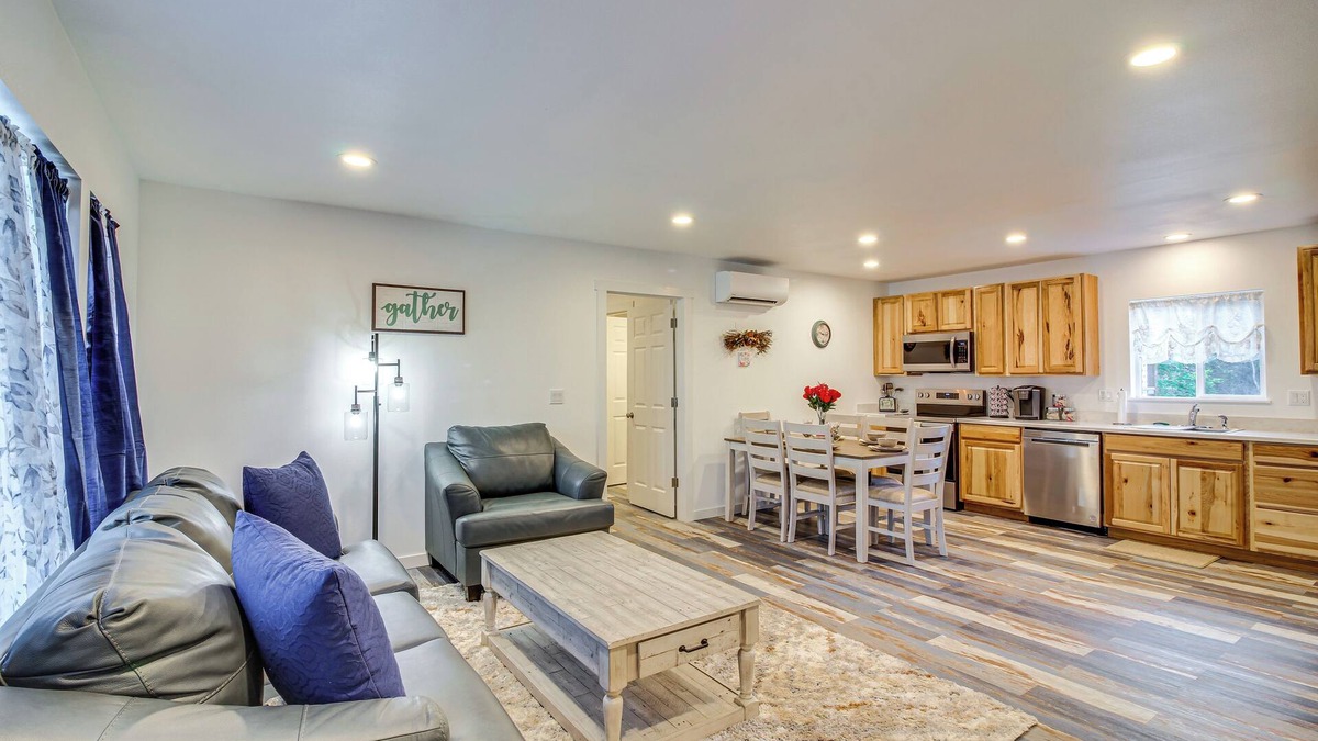 Gold Beach House | Near Ocean: 'Home Away From Home' in Gold Beach